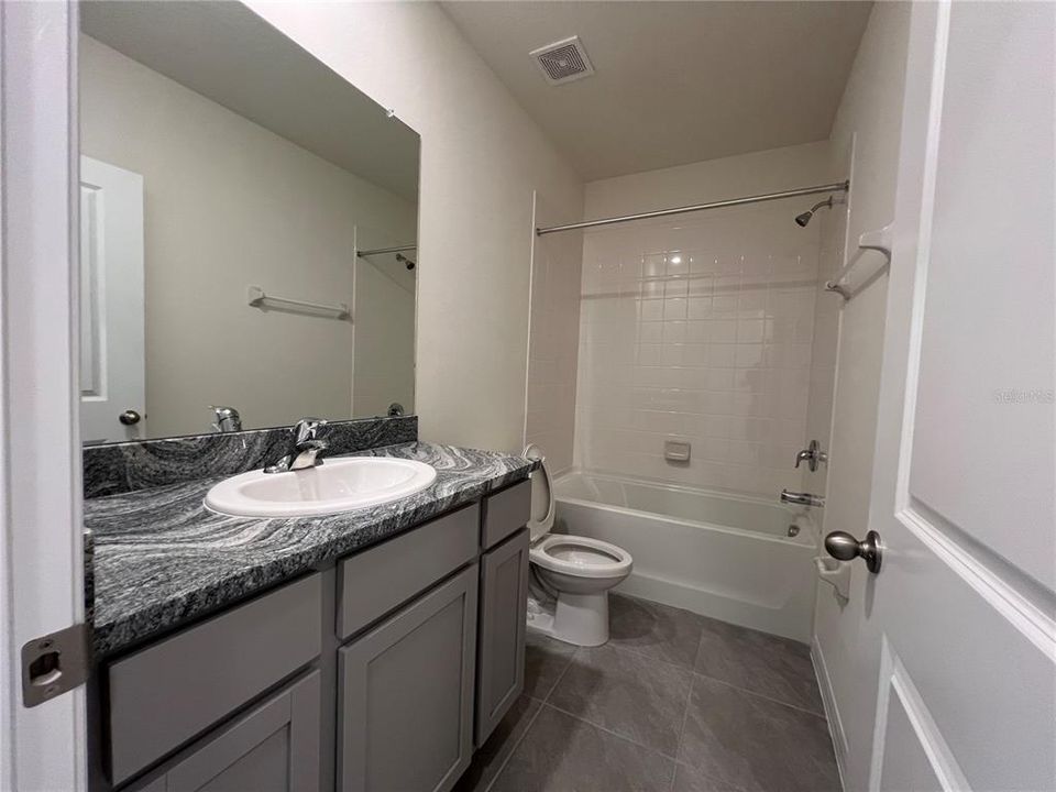 Недавно арендовано: $2,400 (3 спален, 2 ванн, 1673 Квадратных фут)
