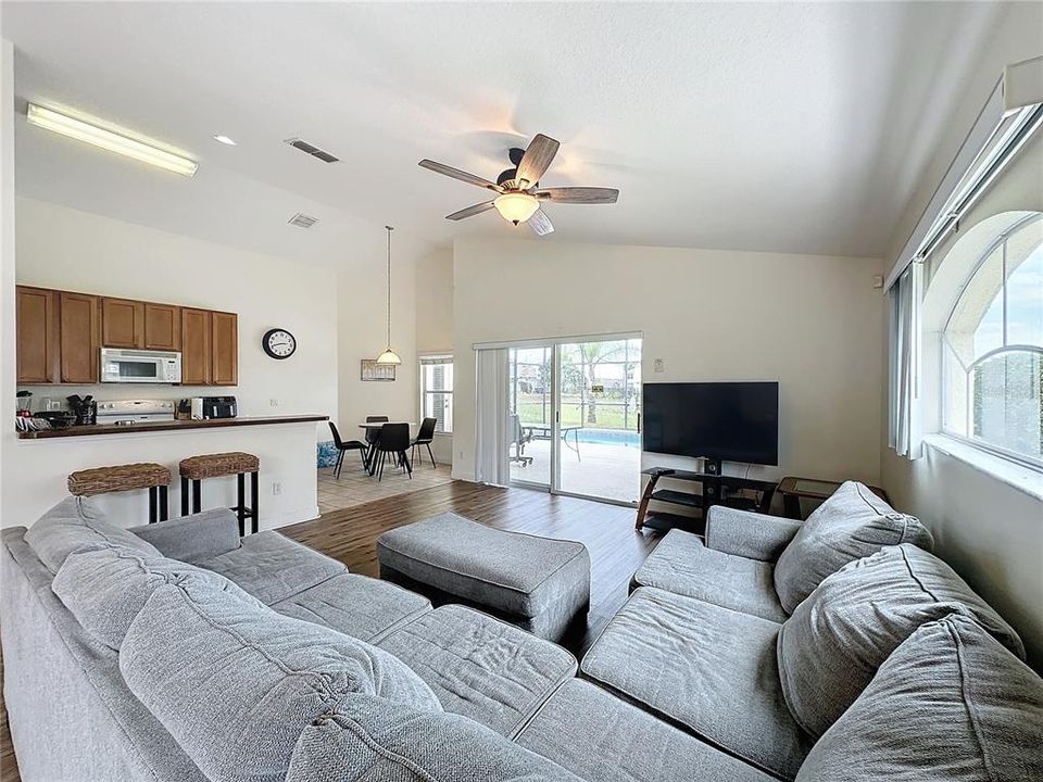 Active With Contract: $360,000 (4 beds, 3 baths, 1915 Square Feet)