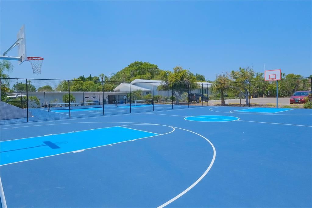 COMMUNITY CENTER INCLUDES BASKETBALL COURTS, TENNIS/PICKLE BALL COURTS, AND CLUBHOUSE ACTIVITIES! INCLUDED WITH RESIDENCE FROM ANNUAL TAXES - NO ADDITIONAL FEES!