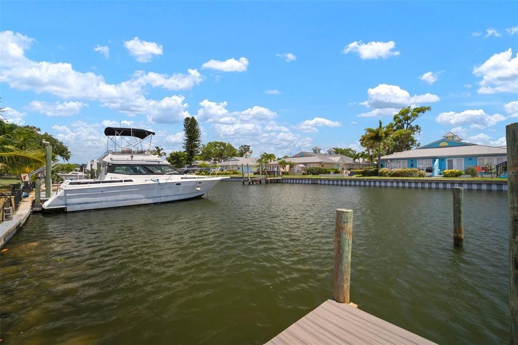 For Sale: $650,000 (3 beds, 2 baths, 1590 Square Feet)