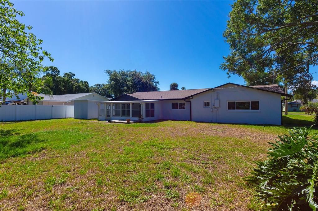 For Sale: $415,000 (3 beds, 2 baths, 1928 Square Feet)