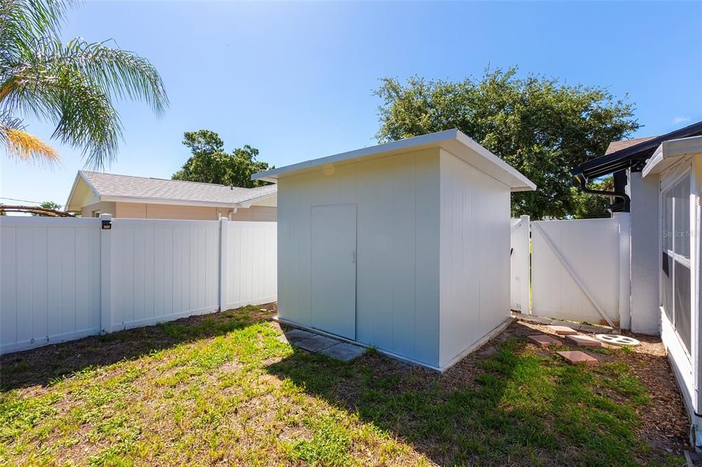 For Sale: $415,000 (3 beds, 2 baths, 1928 Square Feet)