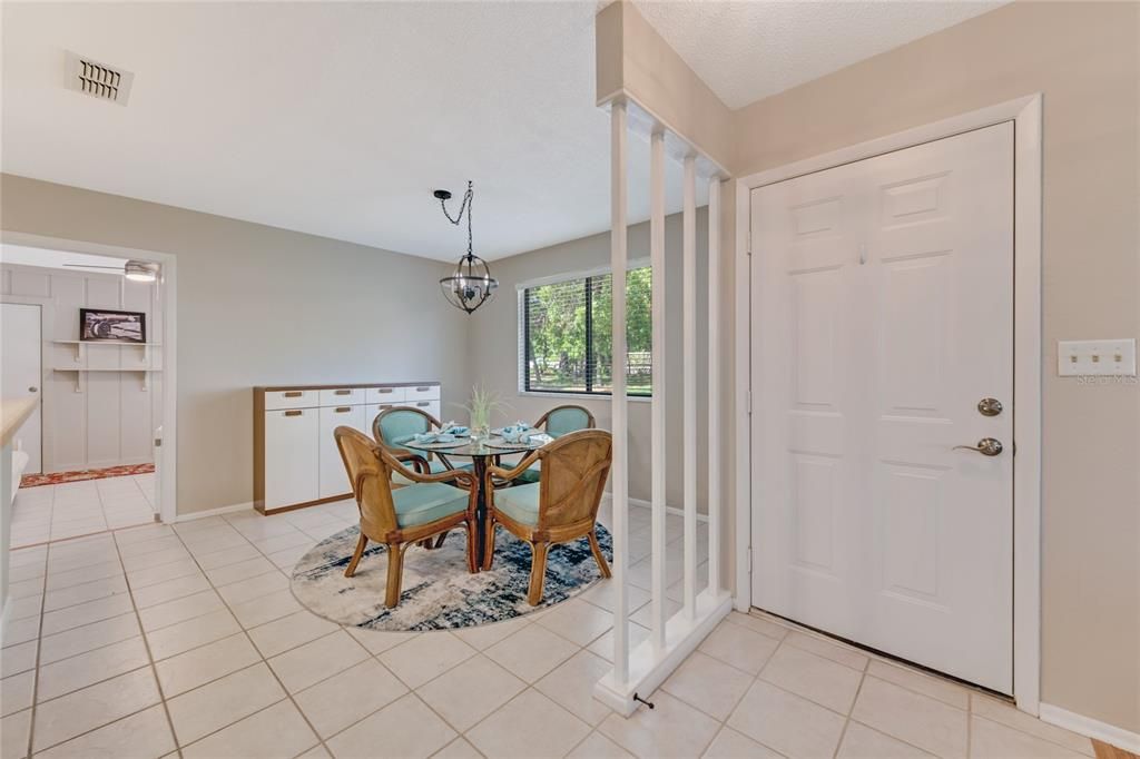 Active With Contract: $279,900 (2 beds, 2 baths, 1406 Square Feet)