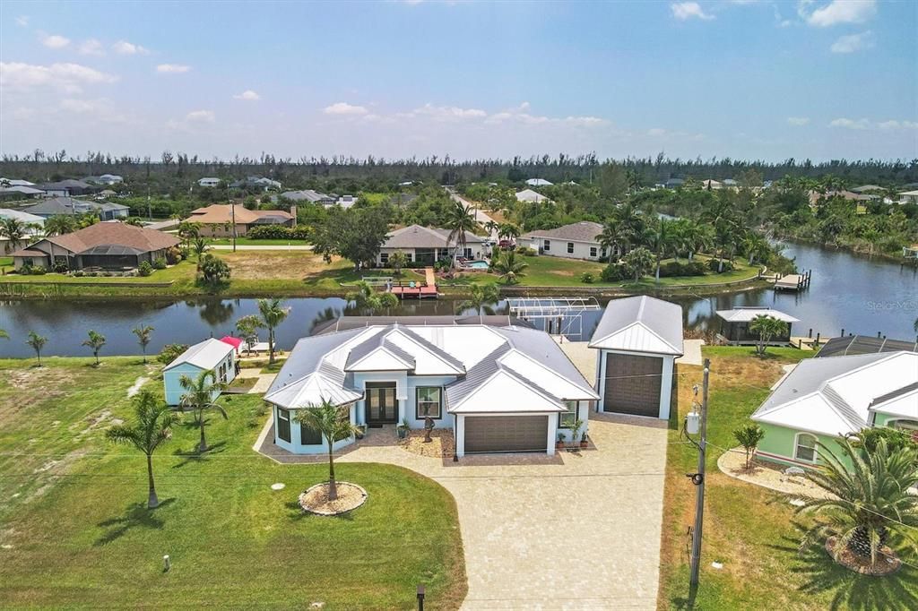 For Sale: $1,340,000 (3 beds, 2 baths, 1902 Square Feet)