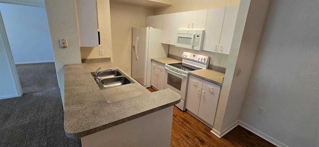 For Rent: $1,549 (2 beds, 2 baths, 1144 Square Feet)