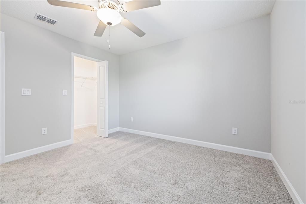 Recently Sold: $390,000 (3 beds, 2 baths, 1801 Square Feet)