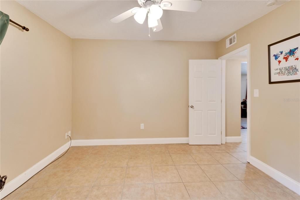 Active With Contract: $315,000 (3 beds, 2 baths, 1340 Square Feet)