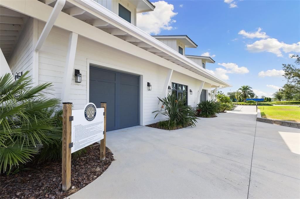 For Sale: $924,900 (3 beds, 2 baths, 2153 Square Feet)