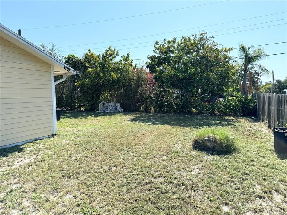 For Sale: $418,500 (3 beds, 2 baths, 1225 Square Feet)