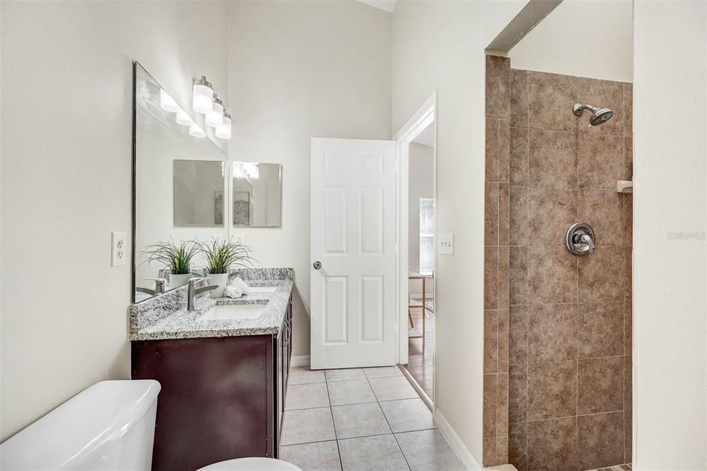 Active With Contract: $449,000 (4 beds, 2 baths, 1945 Square Feet)