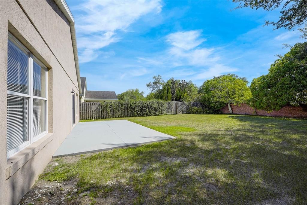 Active With Contract: $449,000 (4 beds, 2 baths, 1945 Square Feet)