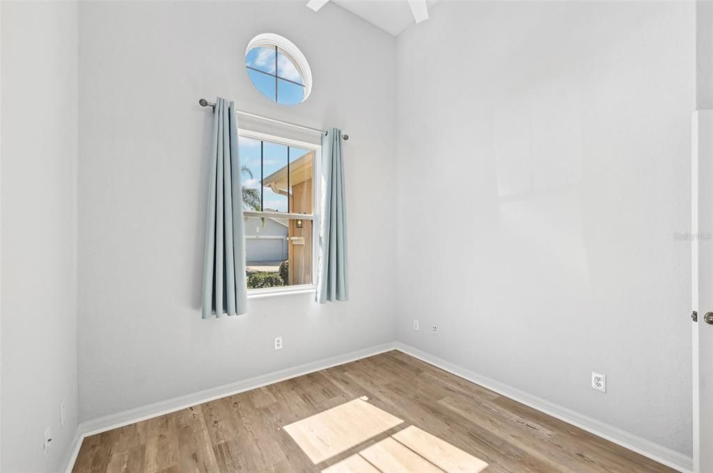 Active With Contract: $249,900 (2 beds, 2 baths, 1188 Square Feet)