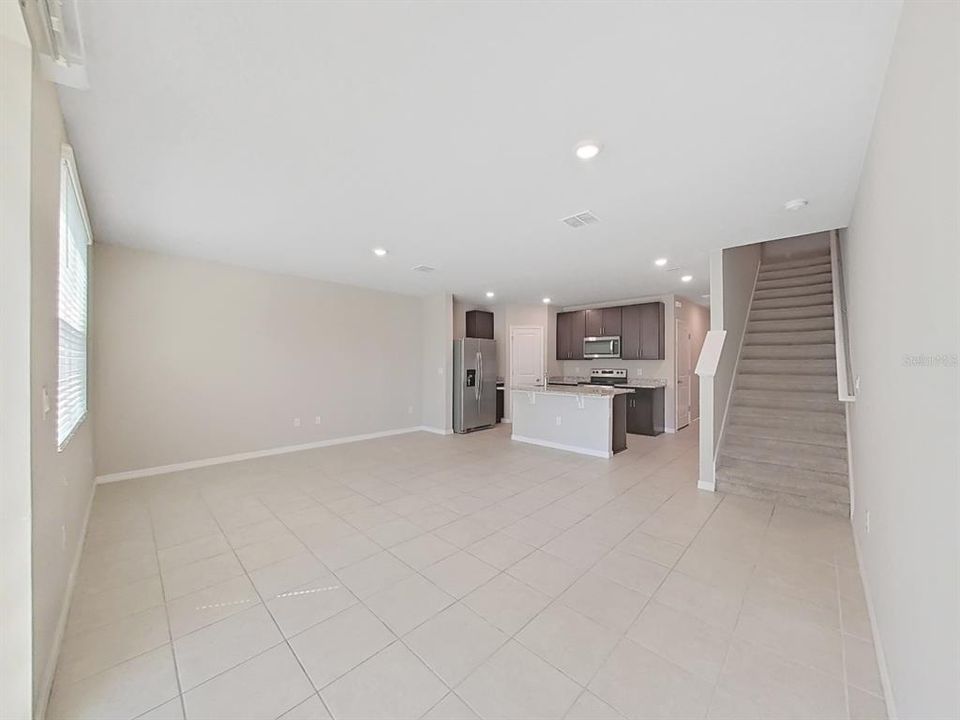 Active With Contract: $2,150 (3 beds, 2 baths, 1525 Square Feet)