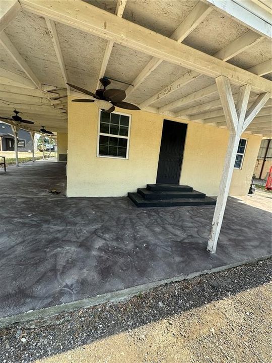 Active With Contract: $1,700 (3 beds, 1 baths, 1100 Square Feet)