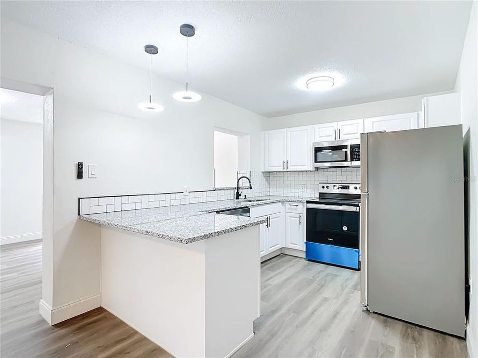 For Sale: $324,990 (4 beds, 2 baths, 1432 Square Feet)