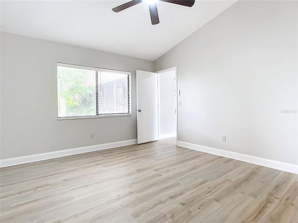 For Sale: $349,990 (3 beds, 2 baths, 1715 Square Feet)