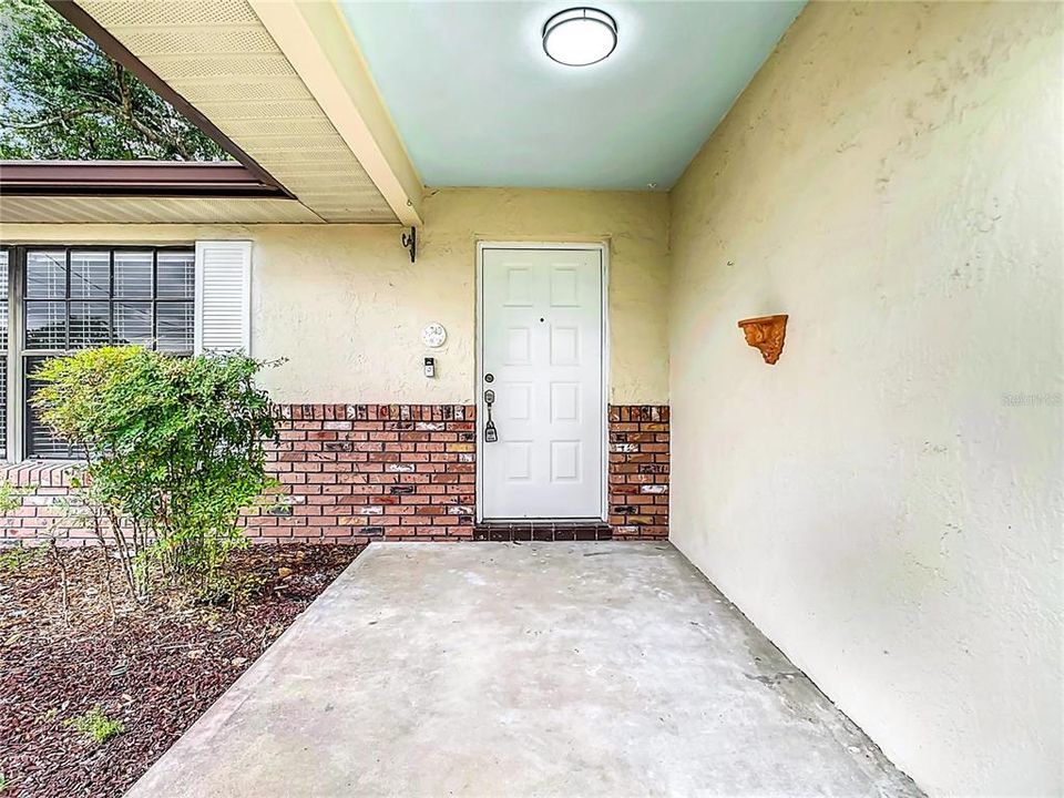 For Sale: $349,990 (3 beds, 2 baths, 1715 Square Feet)