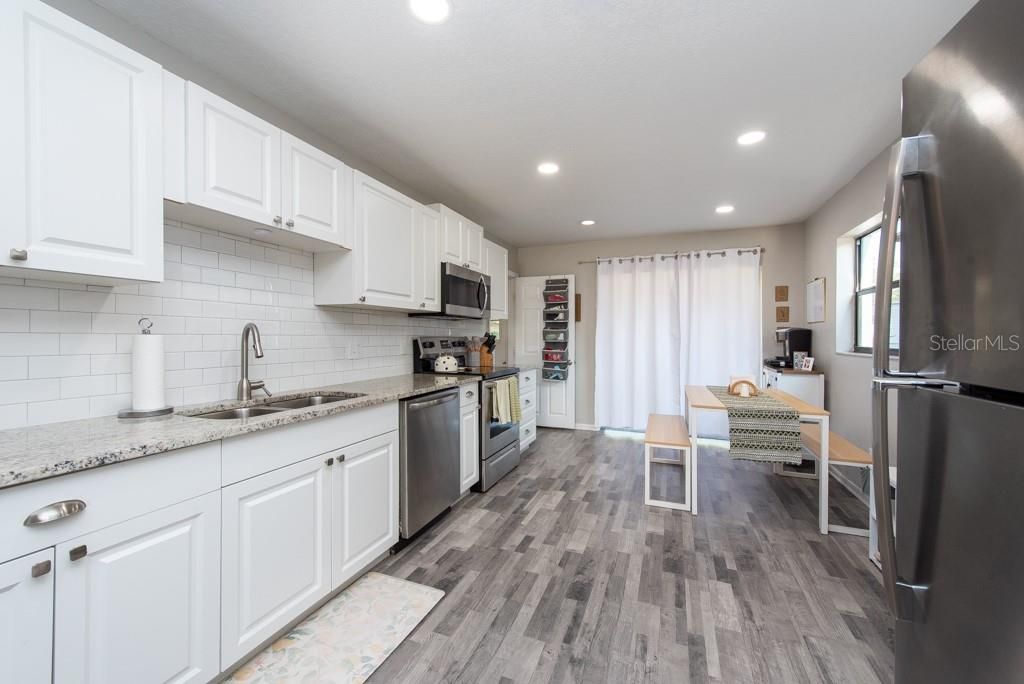 For Sale: $335,000 (4 beds, 2 baths, 1225 Square Feet)