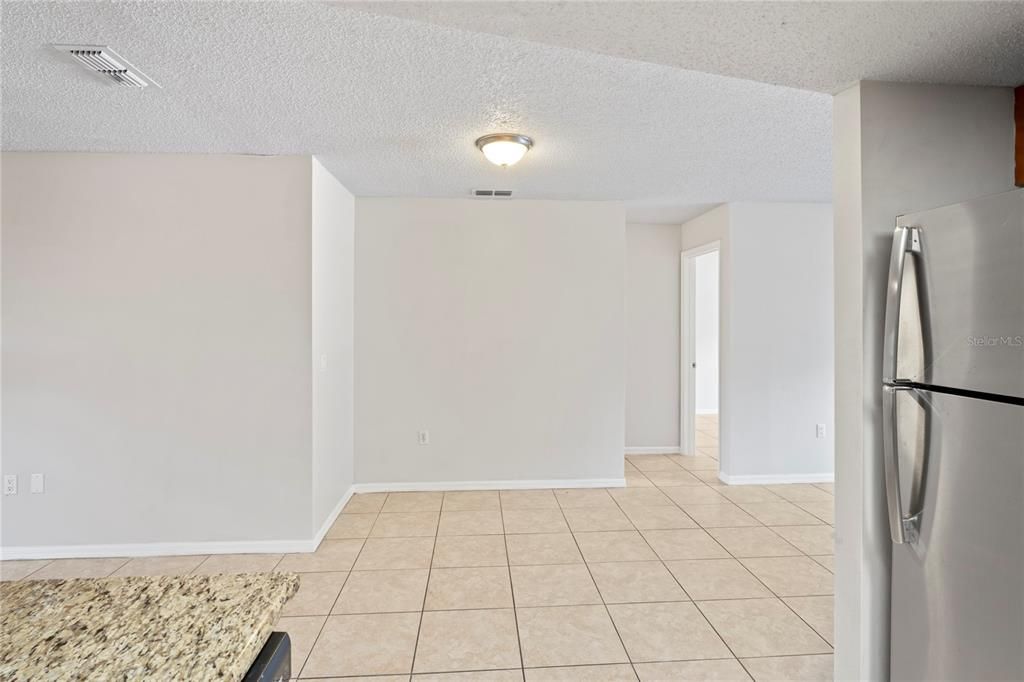 For Sale: $299,900 (3 beds, 2 baths, 1488 Square Feet)