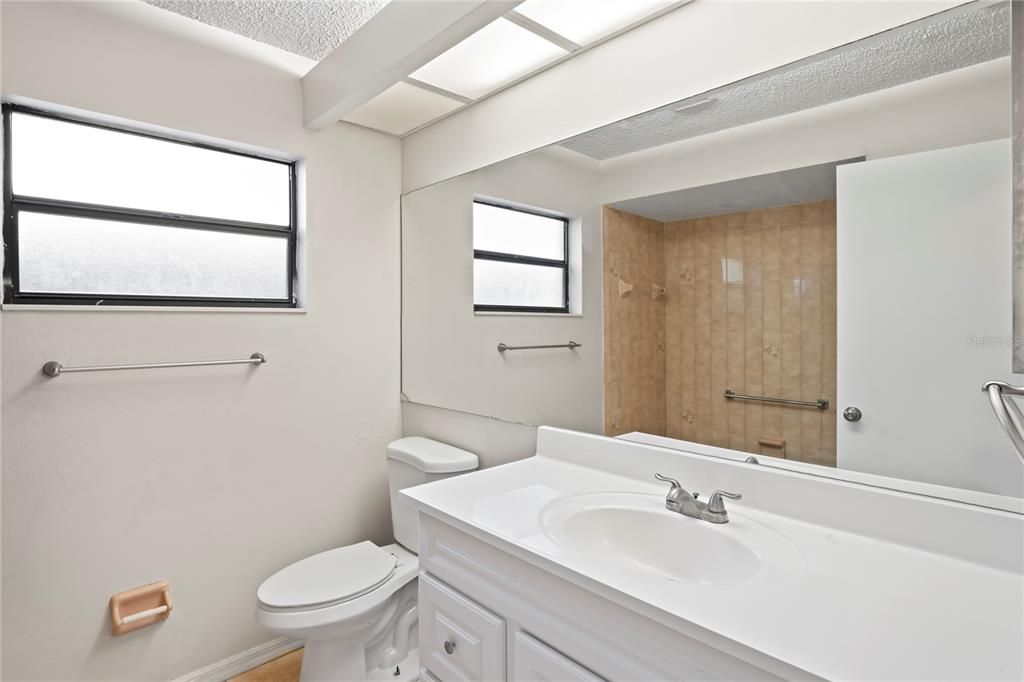 For Sale: $299,900 (3 beds, 2 baths, 1488 Square Feet)