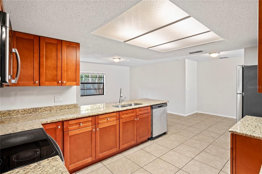 For Sale: $299,900 (3 beds, 2 baths, 1488 Square Feet)