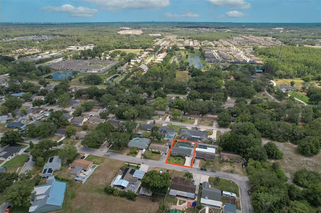 Aerial view of home and neighborhood area