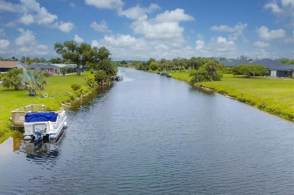 Corner Canal setting