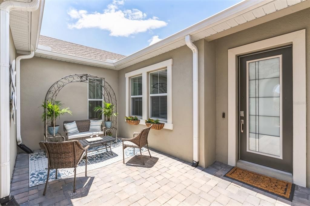 Active With Contract: $859,000 (4 beds, 4 baths, 2934 Square Feet)