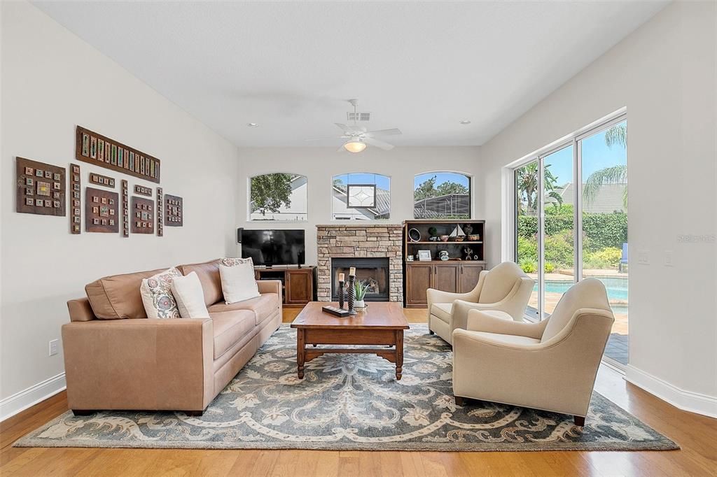 For Sale: $1,075,000 (4 beds, 3 baths, 3189 Square Feet)