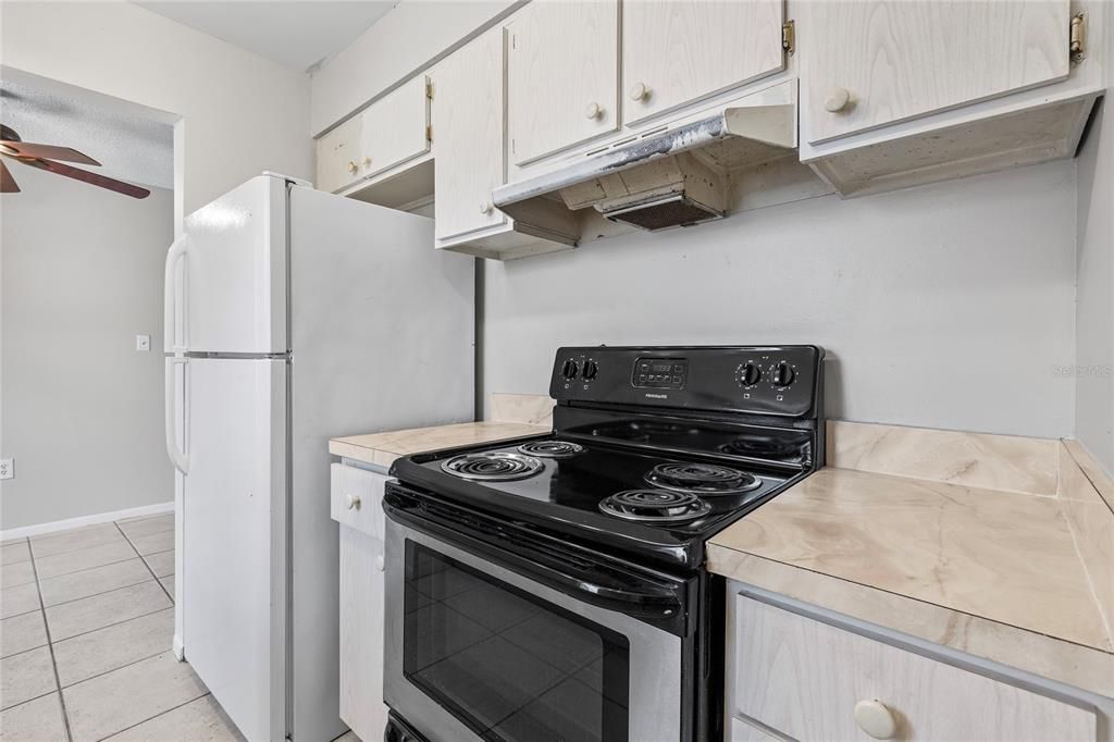 Recently Sold: $117,900 (1 beds, 1 baths, 665 Square Feet)