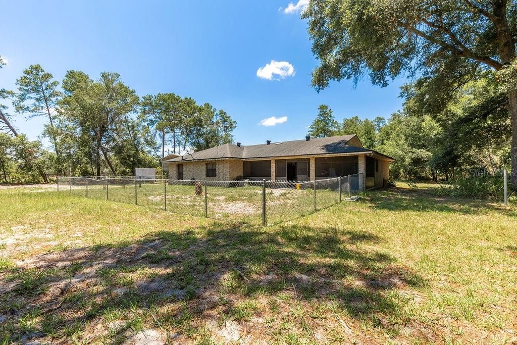 Active With Contract: $459,900 (3 beds, 2 baths, 1843 Square Feet)