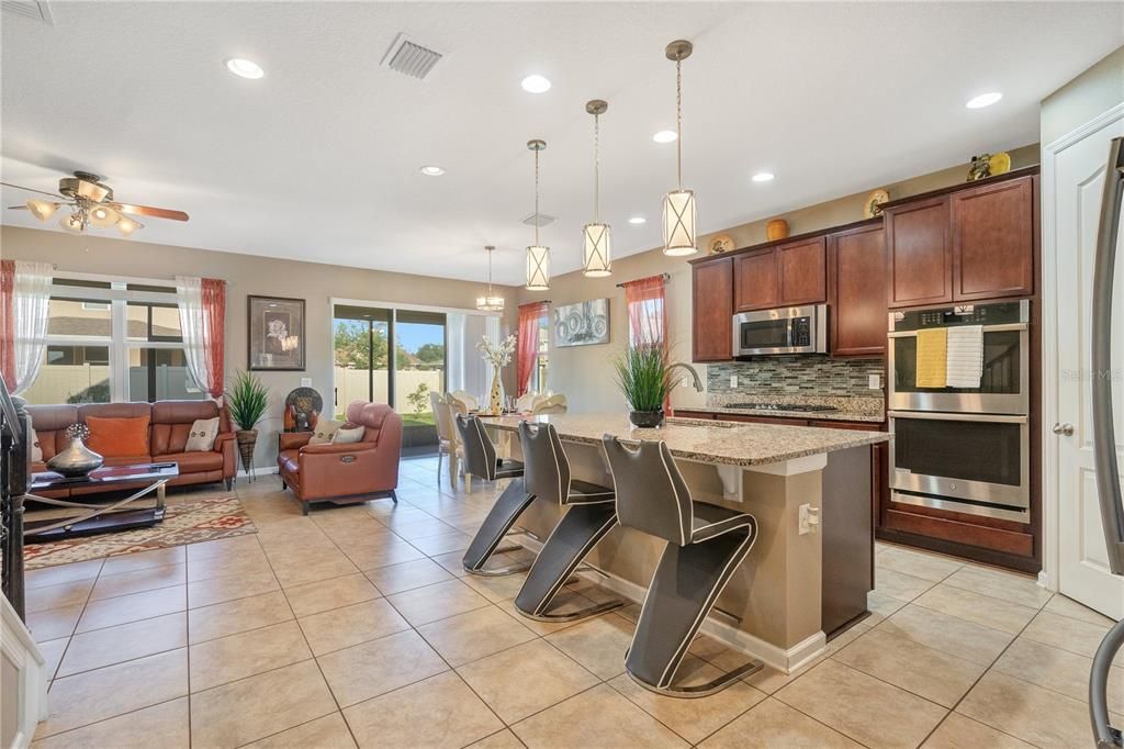 Active With Contract: $3,195 (4 beds, 3 baths, 2424 Square Feet)