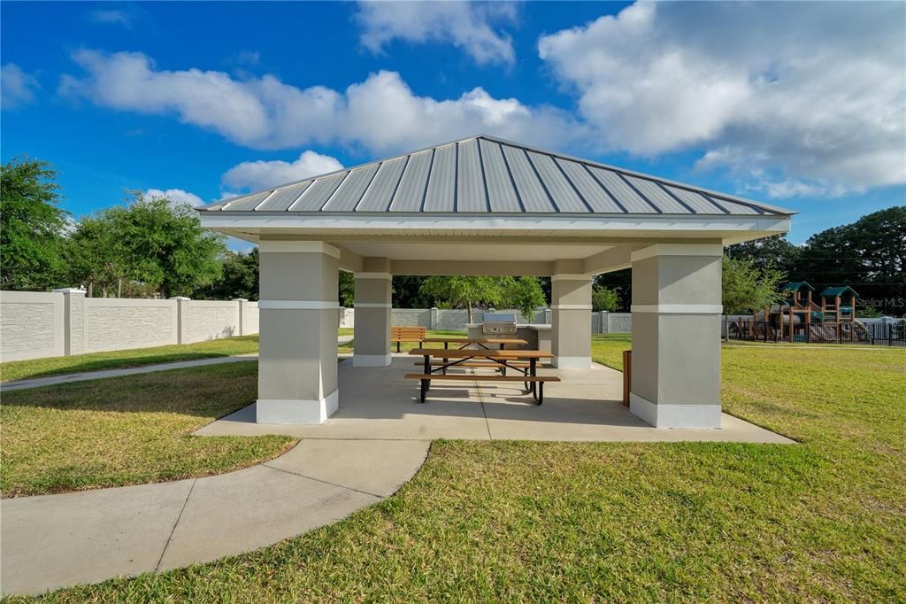 Active With Contract: $3,195 (4 beds, 3 baths, 2424 Square Feet)