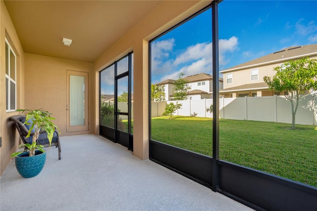 Active With Contract: $3,195 (4 beds, 3 baths, 2424 Square Feet)