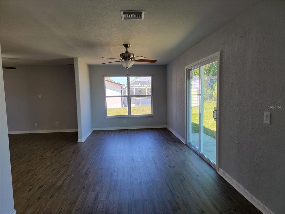 For Rent: $1,875 (3 beds, 2 baths, 1547 Square Feet)