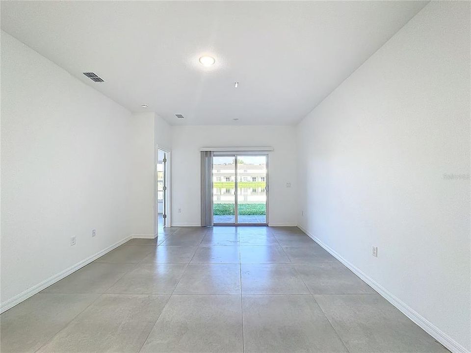 For Rent: $2,100 (3 beds, 2 baths, 1728 Square Feet)