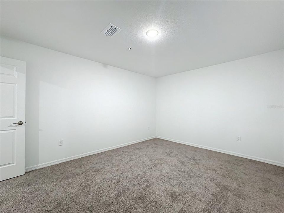 For Rent: $2,100 (3 beds, 2 baths, 1728 Square Feet)