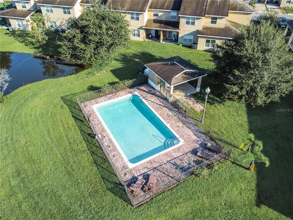 For Rent: $2,100 (3 beds, 2 baths, 1728 Square Feet)