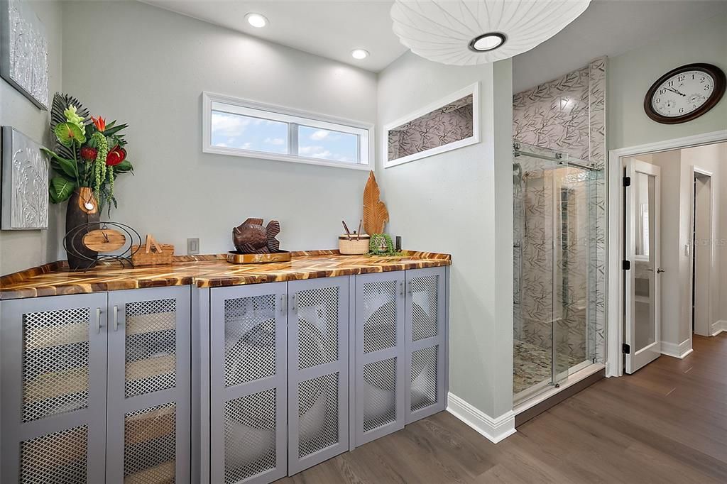 You'll feel "zensational" in this shower!
