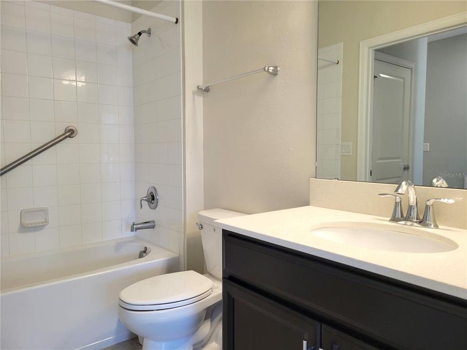 For Sale: $230,000 (2 beds, 2 baths, 1385 Square Feet)