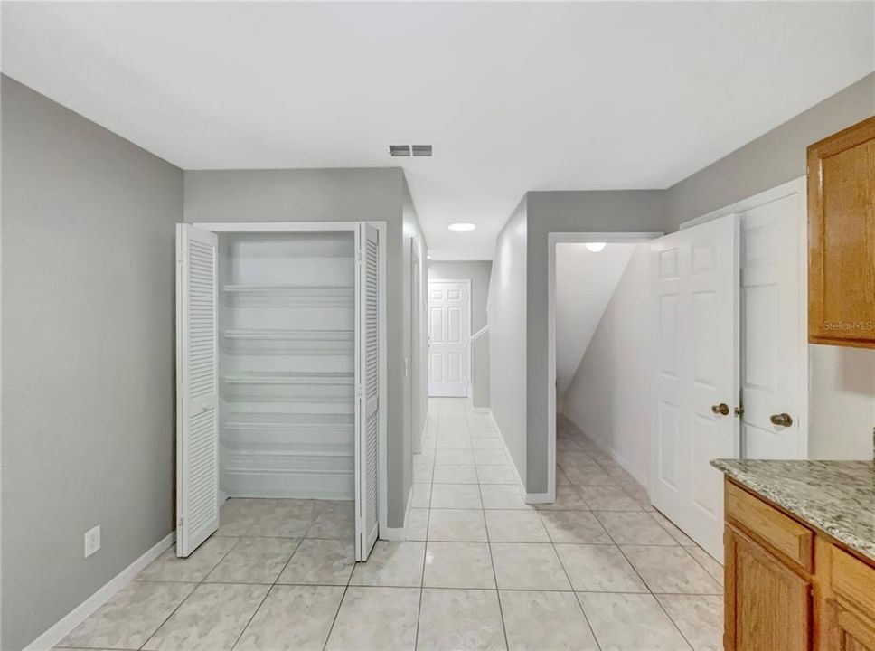 Active With Contract: $335,000 (3 beds, 1 baths, 1248 Square Feet)