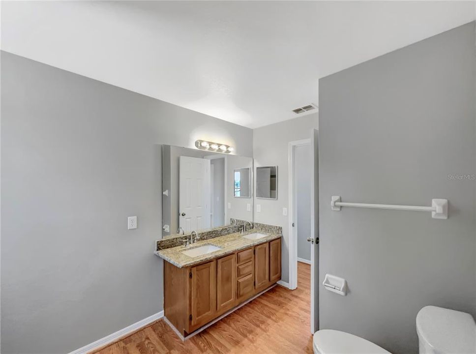 Active With Contract: $335,000 (3 beds, 1 baths, 1248 Square Feet)