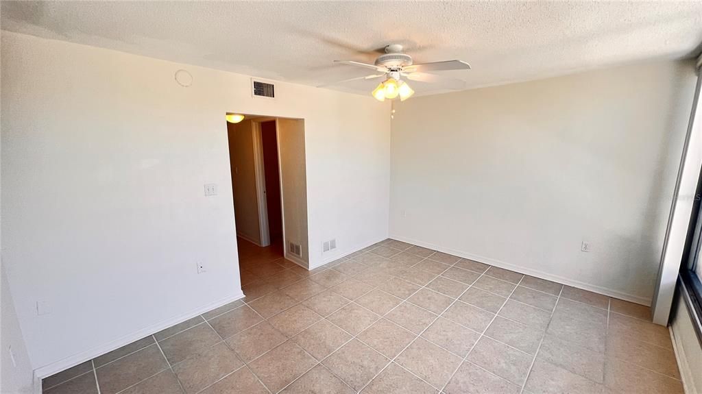 For Rent: $1,800 (2 beds, 2 baths, 1252 Square Feet)