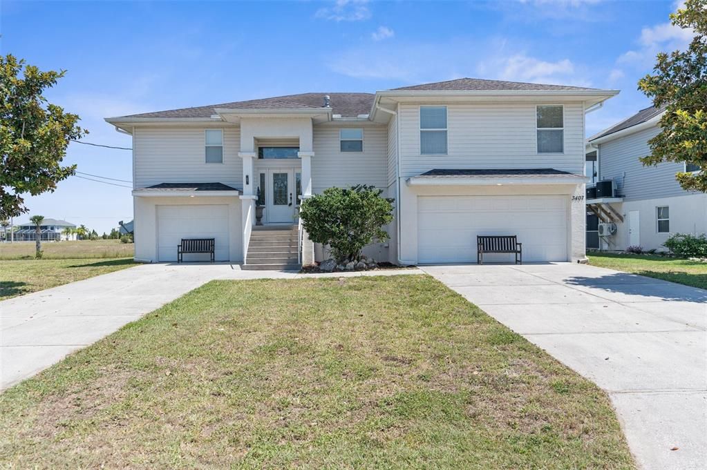 For Sale: $720,000 (3 beds, 2 baths, 1989 Square Feet)