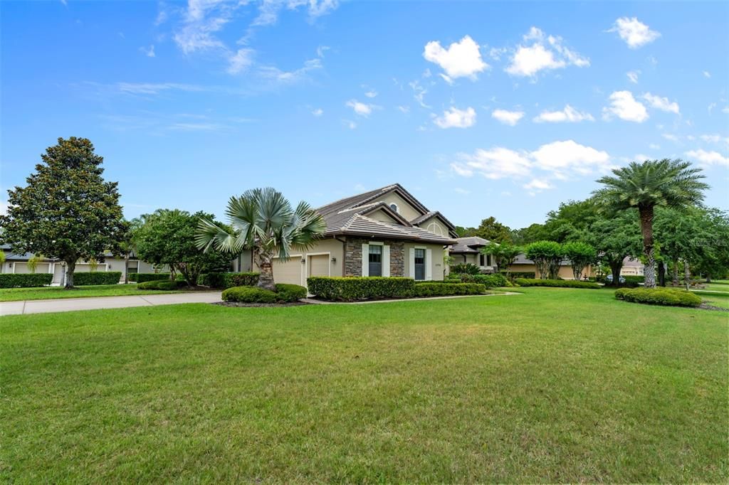 For Sale: $1,100,000 (3 beds, 3 baths, 3505 Square Feet)