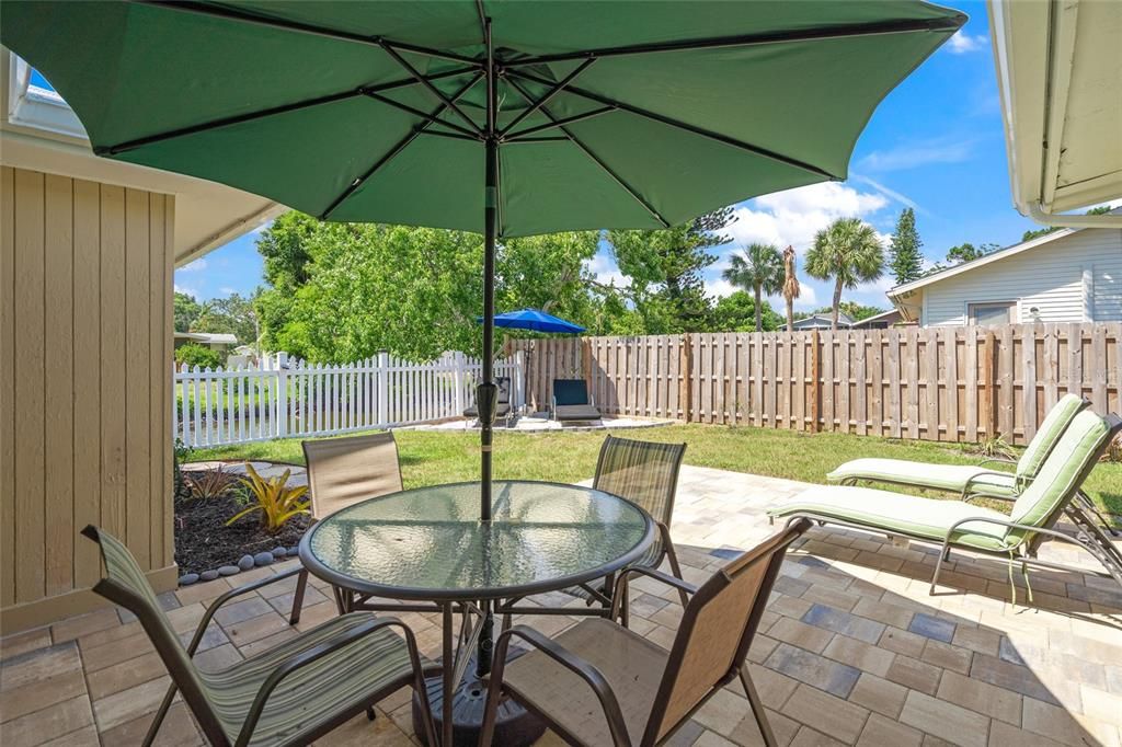 For Sale: $459,000 (2 beds, 2 baths, 1400 Square Feet)