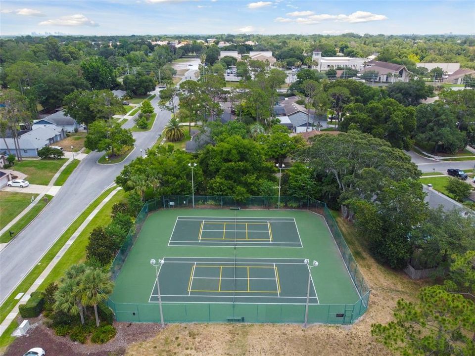 Active With Contract: $515,000 (3 beds, 2 baths, 1723 Square Feet)