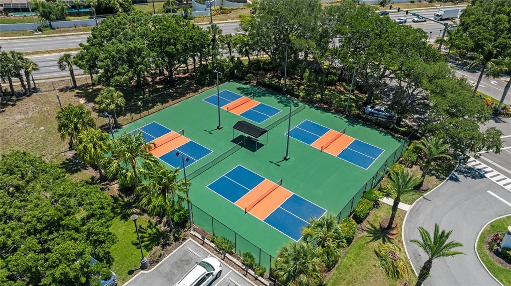 pickle ball courts