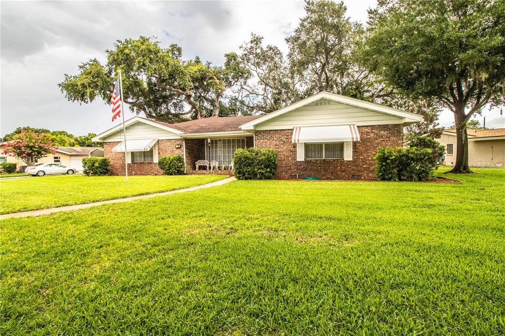 For Sale: $350,000 (3 beds, 2 baths, 1862 Square Feet)