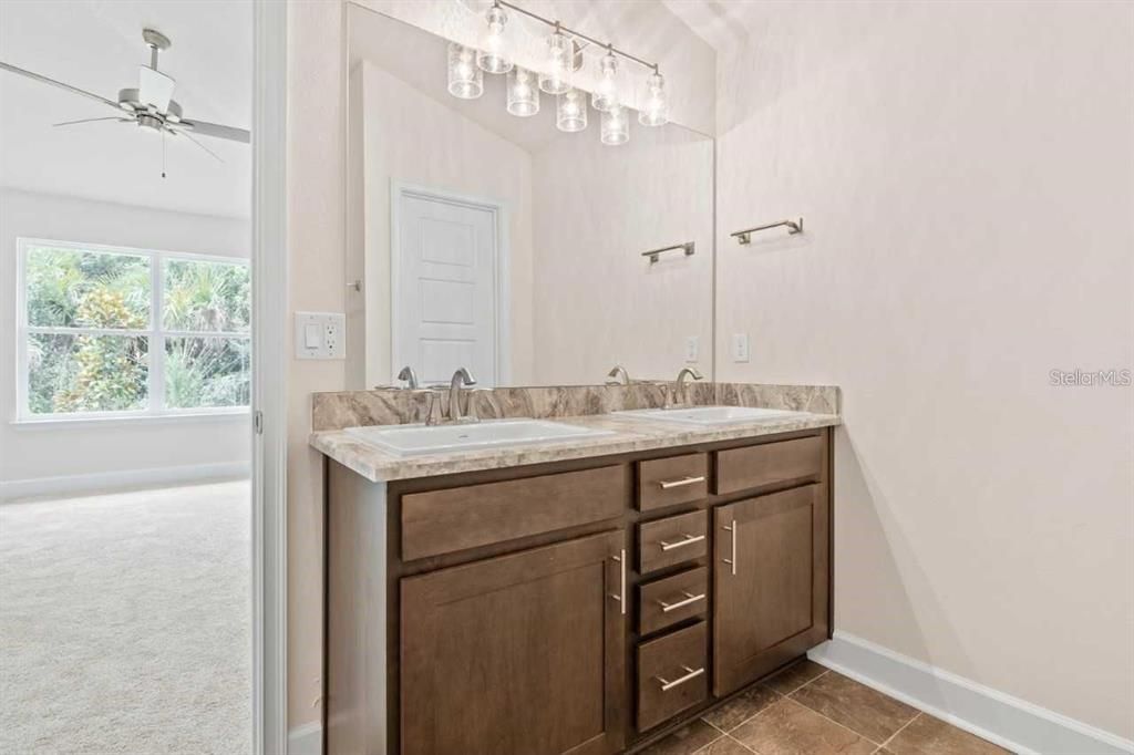 Active With Contract: $338,400 (3 beds, 2 baths, 1505 Square Feet)